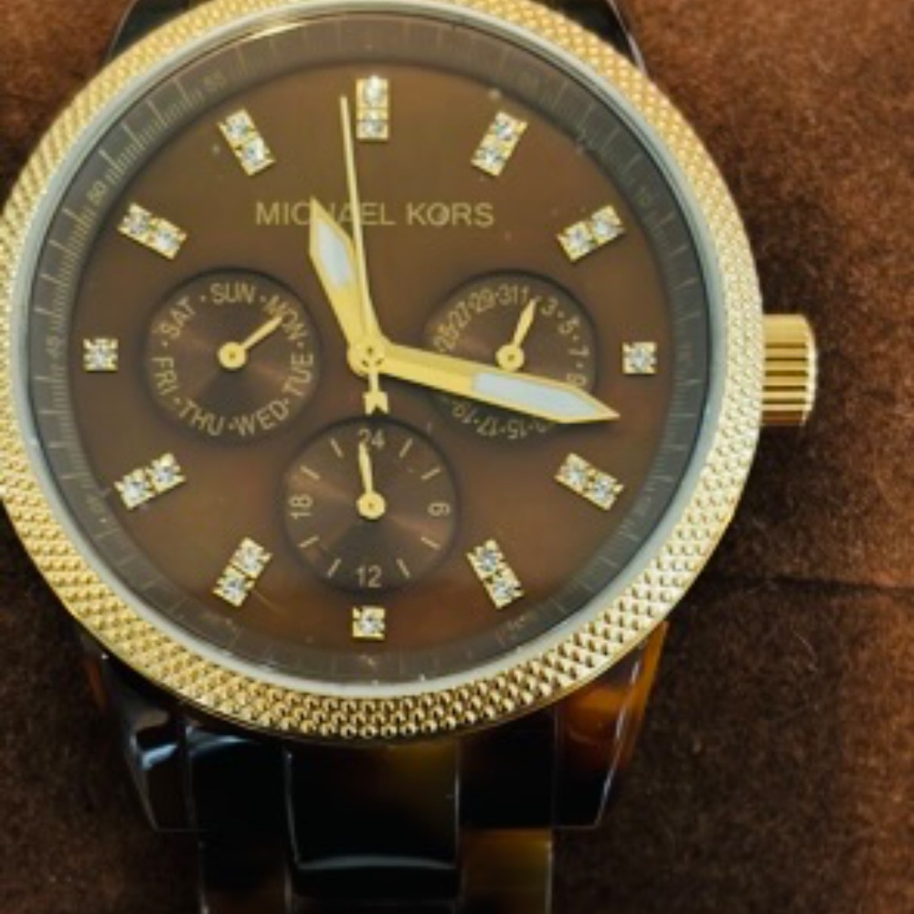 New MICHAEL KORS Women’s Tortoise Shell Watch MK-5038 Jet Set 37mm Quartz
